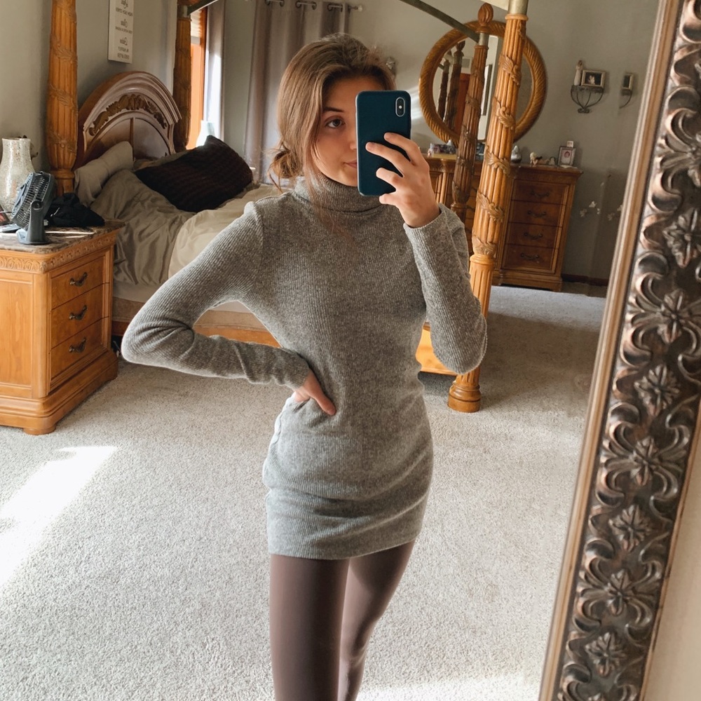 NEW white house black market sweater